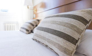 The Ultimate Guide to Choosing the Right Pillow Protector