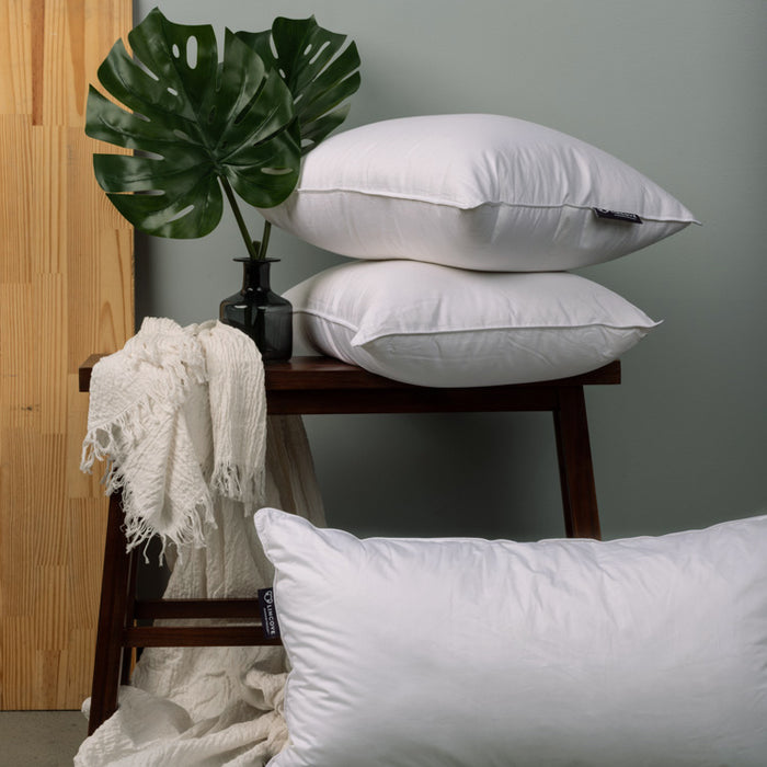 Throw Pillow Insert Made In Canada – Lincove - Main Image