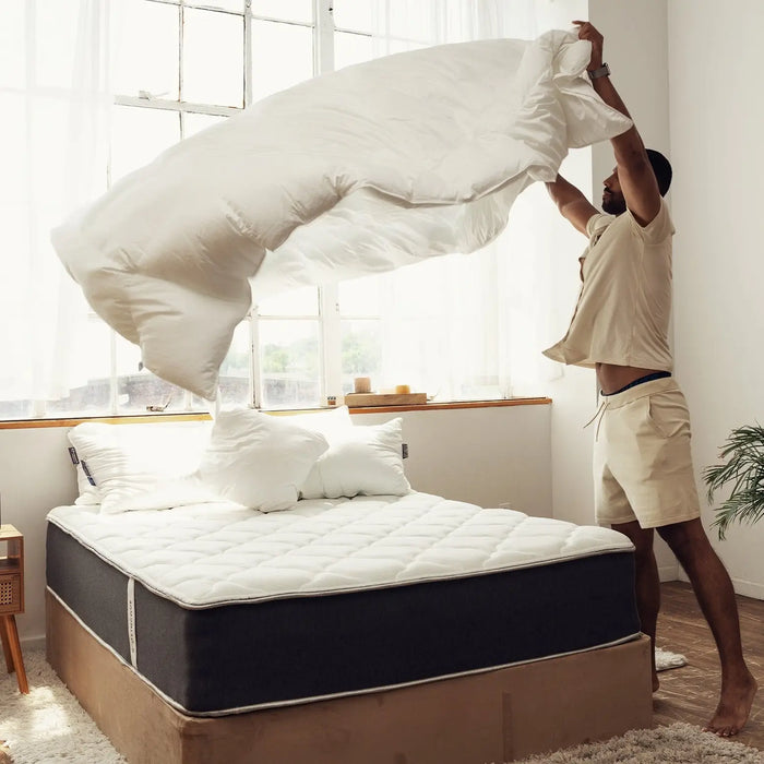 The Lincove Eiderdown Comforter